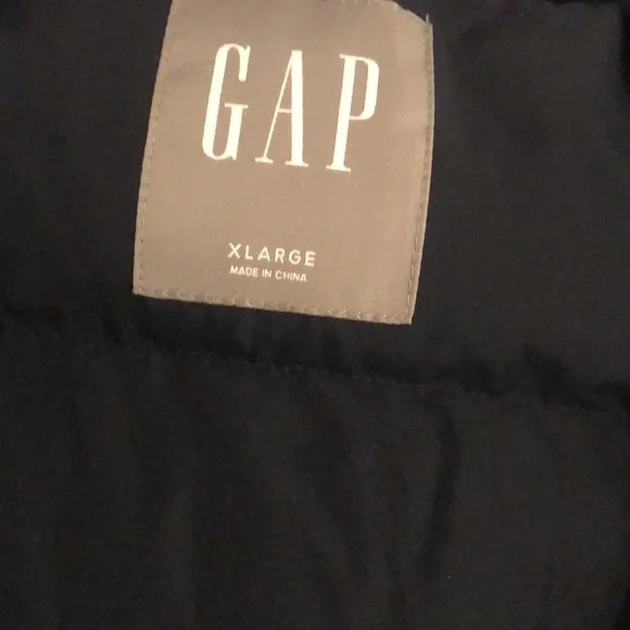 GAP Men’s Navy Parka Size XL